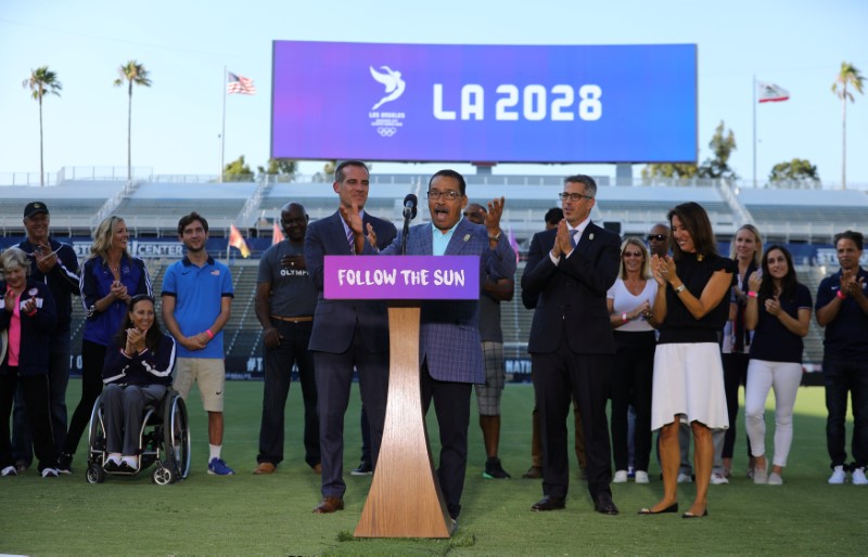 © Reuters. FILE PHOTO - City Council President Herb Wesson speaks at the podium announcing that the city of Los Angeles will host the 2028 Olympic Games