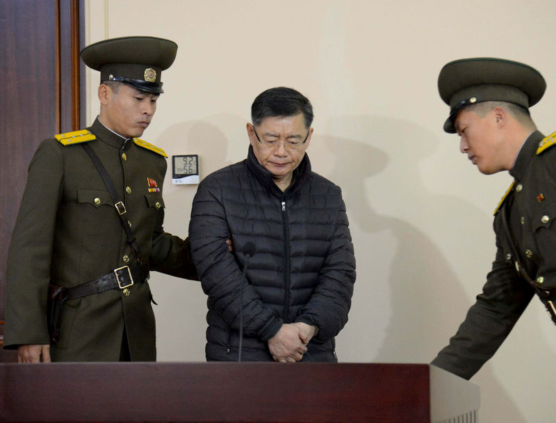 © Reuters. FILE PHOTO - South Korea-born Canadian pastor Hyeon Soo Lim stands during his trial at a North Korean court in this undated photo released by North Korea's Korean Central News Agency (KCNA) in Pyongyang