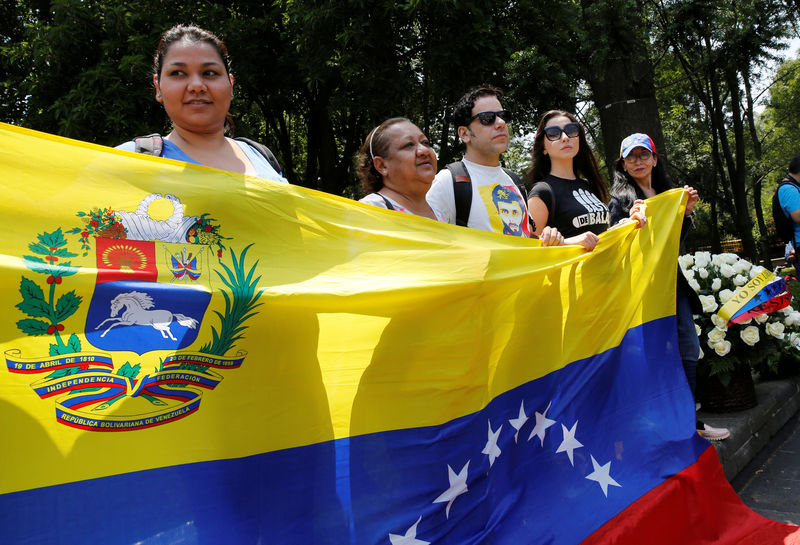 © Reuters. بيرو تطرد سفير فنزويلا احتجاجا على الجمعية التأسيسية