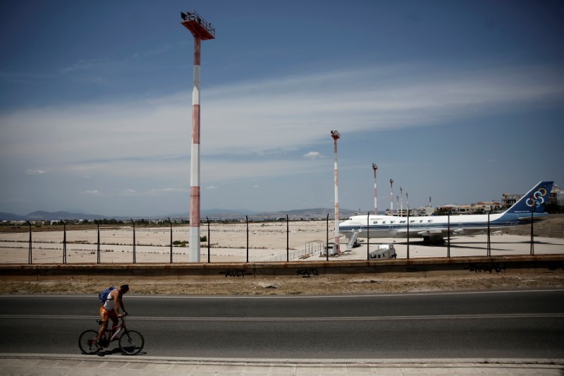 © Reuters. Terreno do antigo aeroporto de Hellenikon, em Atenas