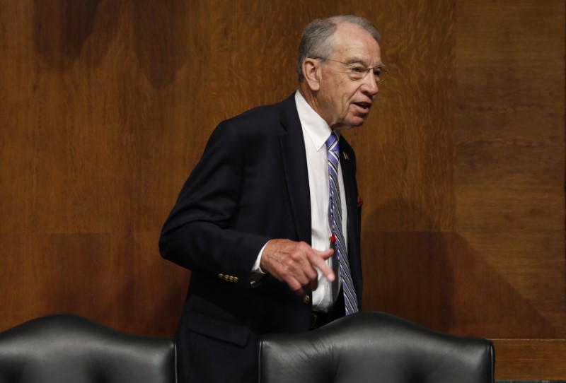 © Reuters. Senate Judiciary Committee Chairman Grassley arrives prior to a confirmation hearing for Wray on Capitol Hill in Washington