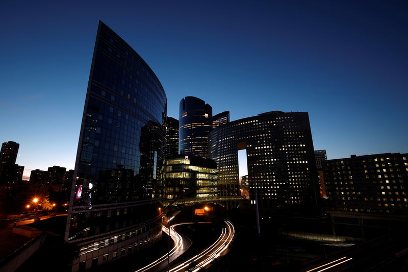 © Reuters. The financial and business district of La Defense is seen near Paris