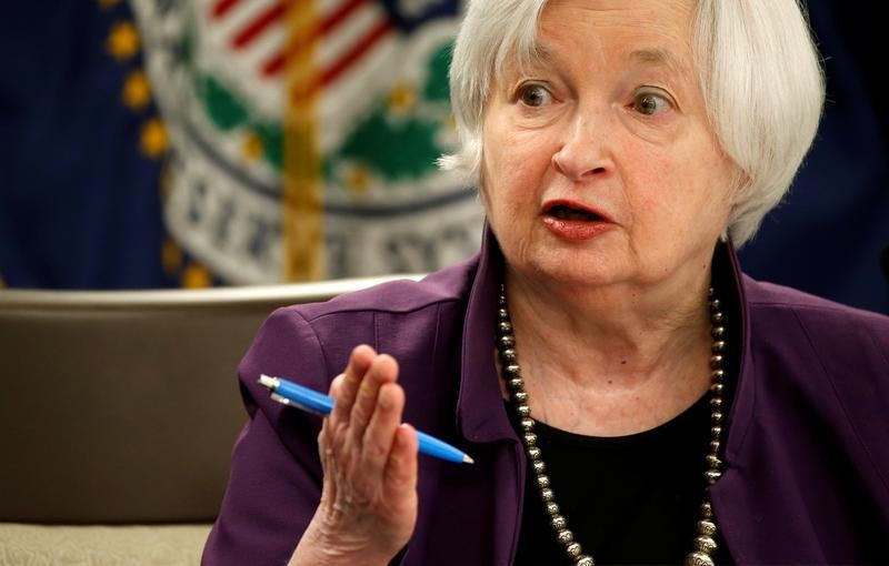© Reuters. Federal Reserve Board Chairwoman Janet Yellen speaks during a news conference after the Fed releases its monetary policy decisions in Washington