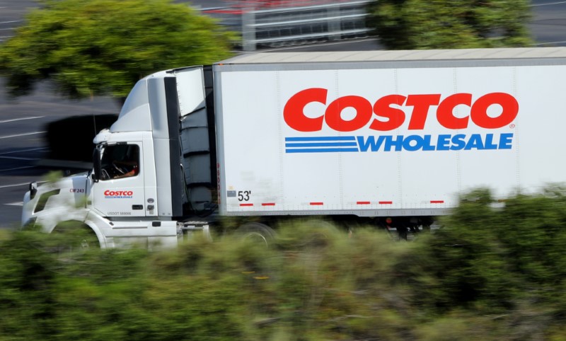 © Reuters. FILE PHOTO: A Costco truck makes a delivery to a Costco store in Carlsbad, California