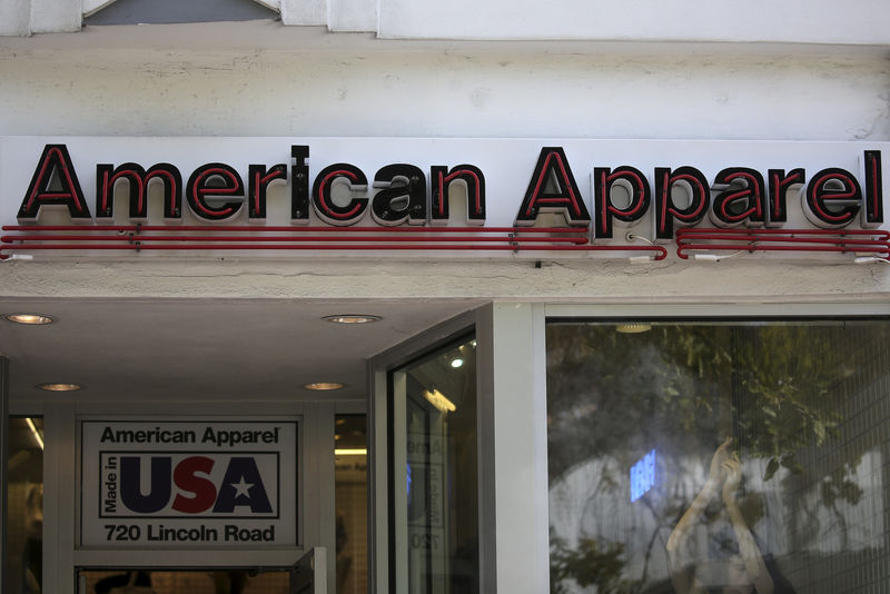 © Reuters. FILE PHOTO: An American Apparel store logo is pictured on a building along the Lincoln Road Mall in Miami Beach