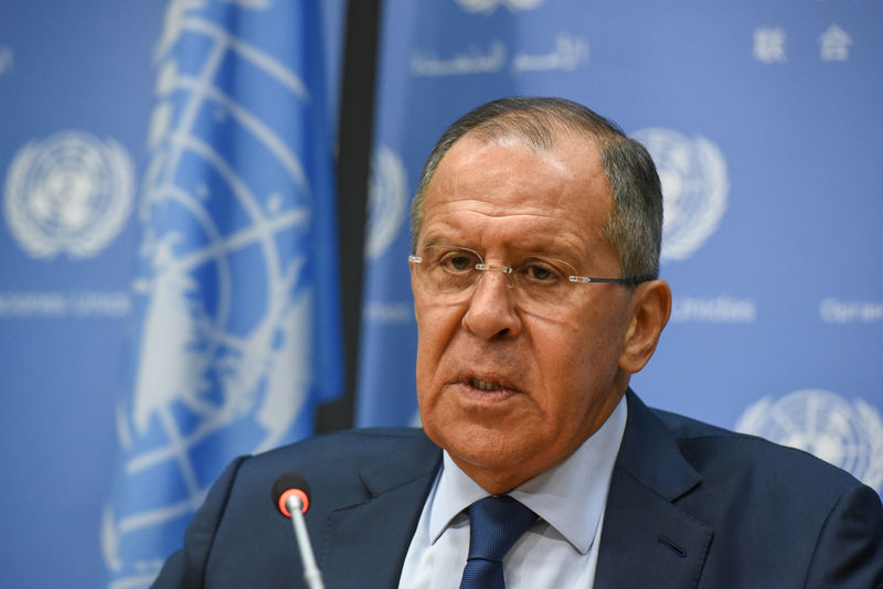 © Reuters. Russia's Foreign Minister Sergey Lavrov delivers remarks at a news conference at the 72nd United Nations General Assembly at U.N. headquarters in New York City