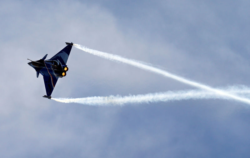 © Reuters. PARLY N'A PAS RENONCÉ À VENDRE DES RAFALE À LA BELGIQUE