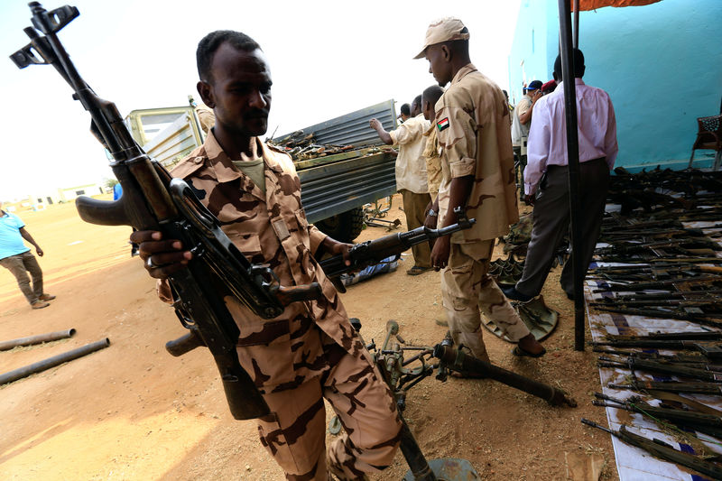 © Reuters. الوكالة الرسمية: السودان يمدد وقف إطلاق النار حتى نهاية ديسمبر