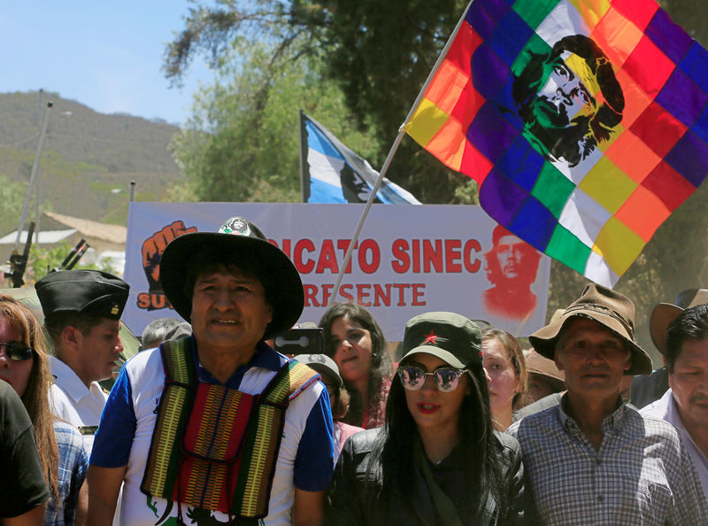 © Reuters. Evo Morales participa de homenagem a Che Guevara em La Higuera