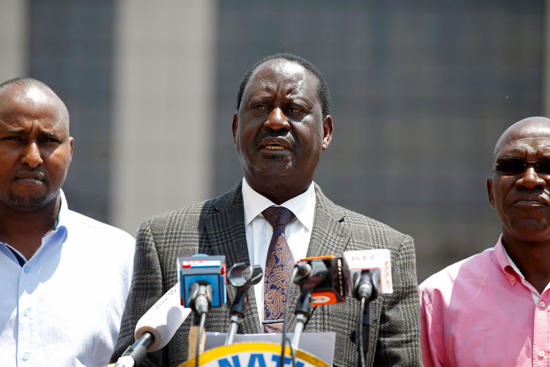 © Reuters. المعارضة الكينية تقاطع البرلمان وشكوك بشأن إجراء انتخابات الرئاسة