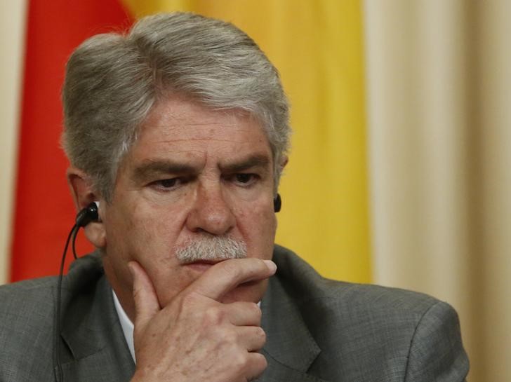 © Reuters. Il ministro degli Esteri spagnolo Alfonso Dastis