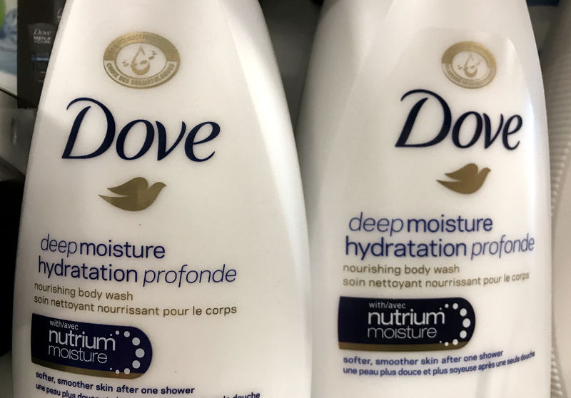 © Reuters. Two bottles of Dove's Deep Moisture body wash are displayed in Toronto