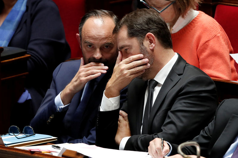 © Reuters. L'EXÉCUTIF BRANDIT LA MENACE DES PÉNALITÉS FACE À GE