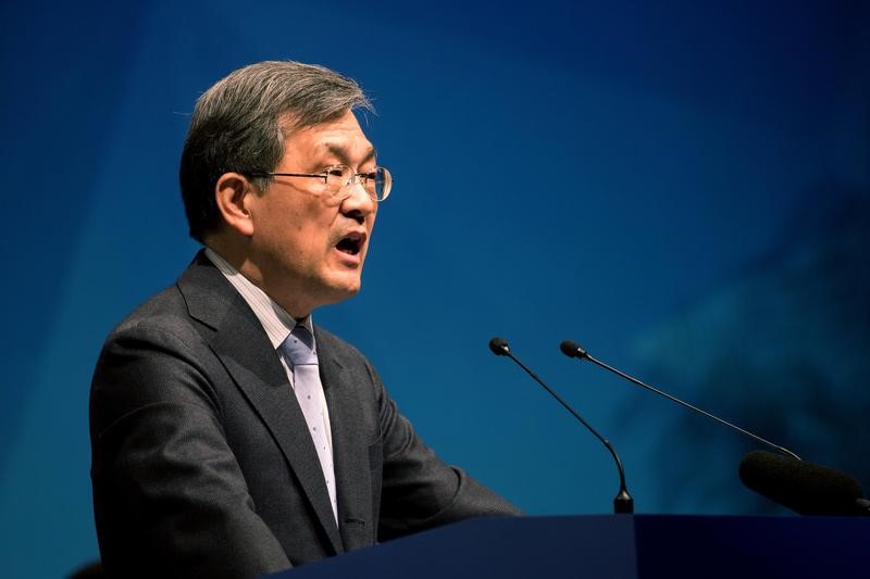 © Reuters. CEO de Samsung Elec, Kwon, anuncia dimisión tras pronosticar salto de beneficio