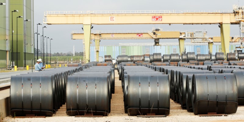 © Reuters. FILE PHOTO --  Steel coils at the ThyssenKrupp Steel USA factory are pictured in Calvert