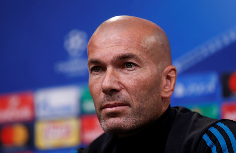 © Reuters. Zidane no está seguro de cuándo podrá regresar Bale de su lesión