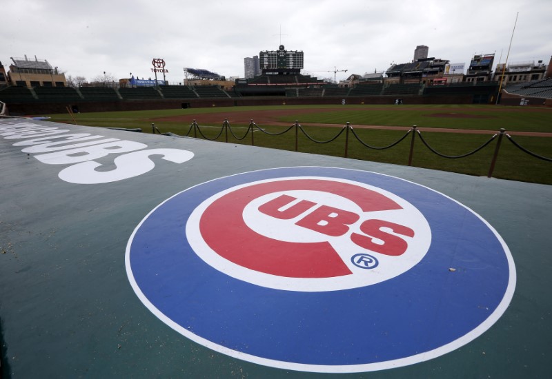 © Reuters. Chicago Cubs logo is seen at the Wrigley Field in Chicago, Illinois