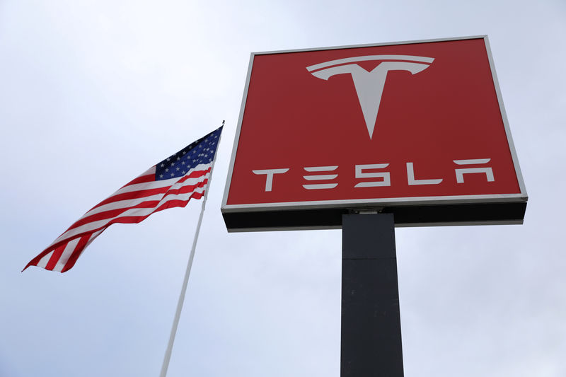 © Reuters. A Tesla charging station is seen in Salt Lake City