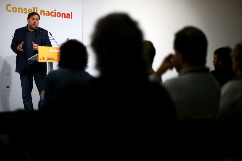 © Reuters. El Gobierno consideraría una respuesta ambigua de Puigdemont como declaración de independencia