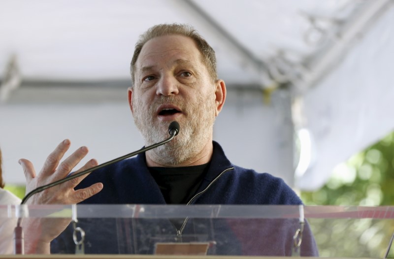 © Reuters. Producer Weinstein speaks at the ceremony for the unveiling of the star for Italian composer Ennio Morricone on the Hollywood Walk of Fame in Hollywood
