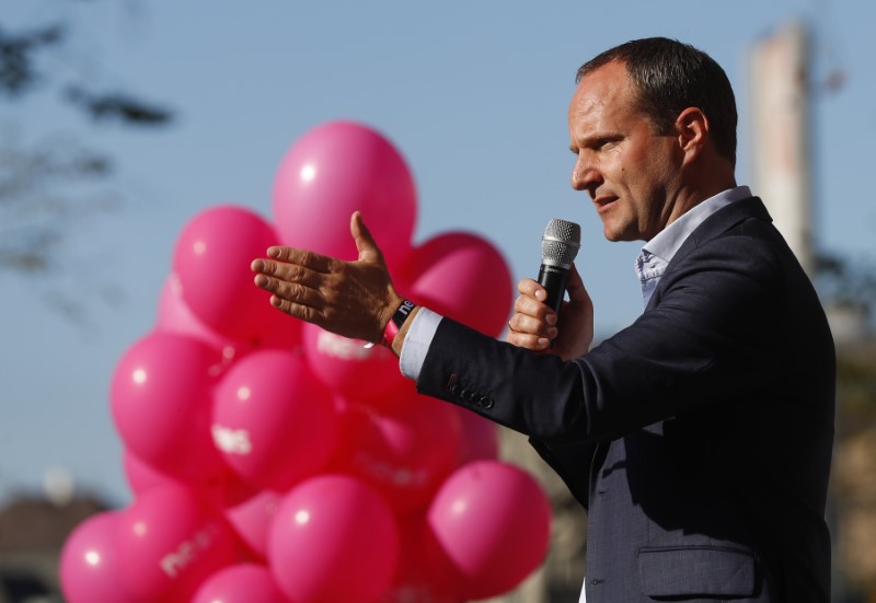 Shadow trading signals financial crisis in ukraine