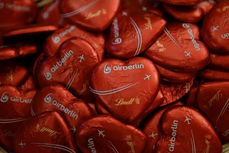© Reuters. Chocolates with a logo of insolvent German airline Air Berlin before a news conference in Berlin