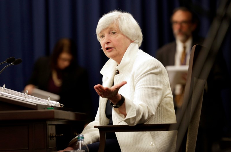 © Reuters. FILE PHOTO: Federal Reserve Chairman Janet Yellen speaks during a news conference after a two-day Federal Open Markets Committee (FOMC) policy meeting in Washington