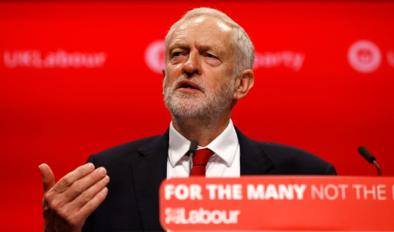 © Reuters. Britain's opposition Labour Party Leader Jeremy Corbyn delivers his keynote speech at the Labour Party Conference in Brighton