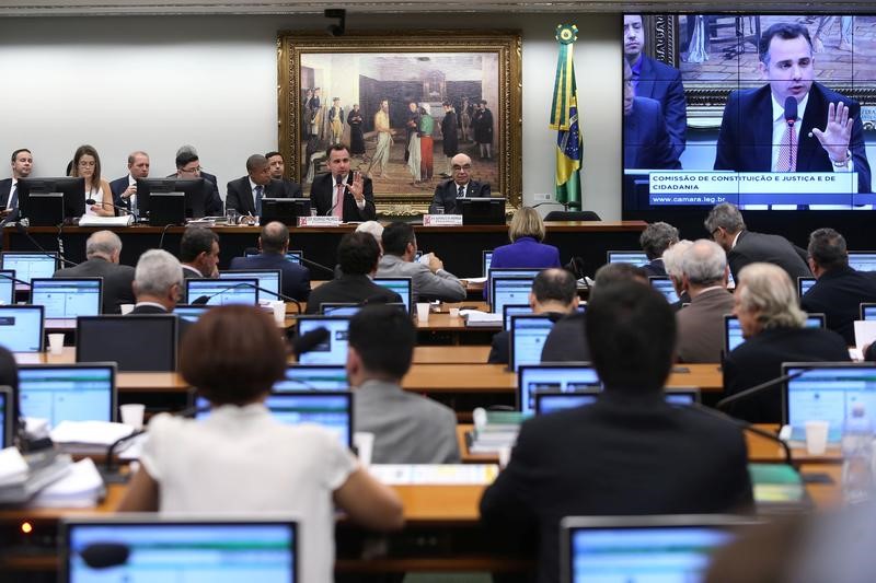 © Reuters. Sessão da CCJ no Congresso