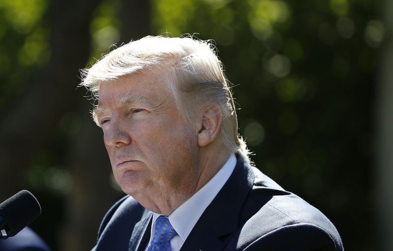 © Reuters. Trump durante entrevista na Casa Branca