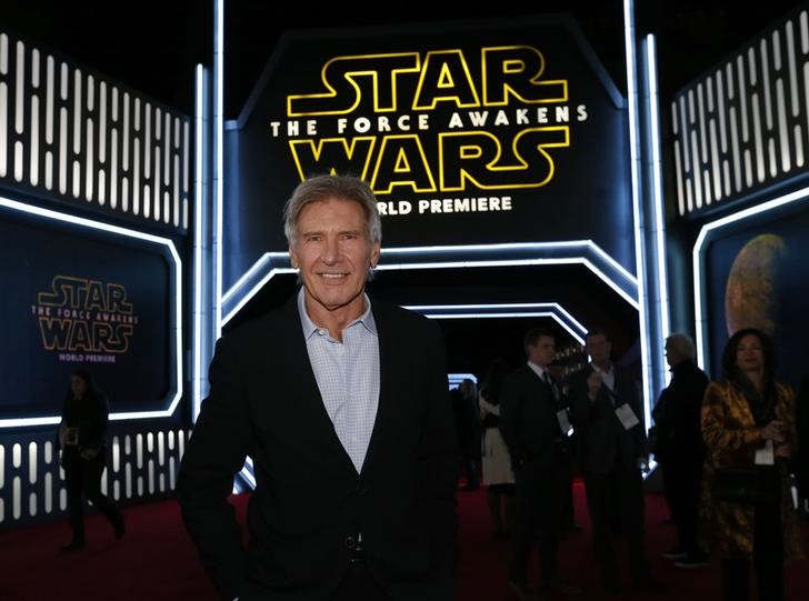 © Reuters. Ator Harrison Ford na estreia do filme "Star Wars: O Despertar da Força" em Hollywood, Estados Unidos