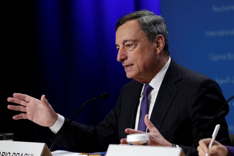 © Reuters. Los tipos bajos del BCE son una oportunidad para reformas, dice Draghi