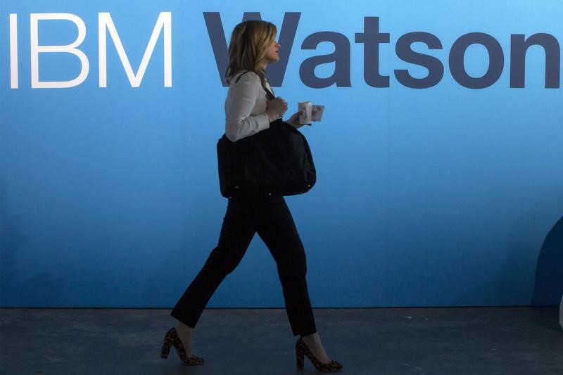 © Reuters. Woman arrives at an IBM Watson event in lower Manhattan, New York