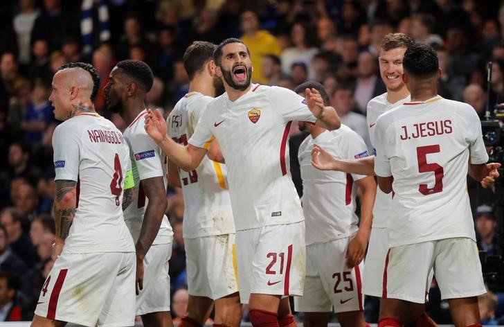 © Reuters. تشيلسي وروما يتعادلان 3-3 في مباراة مثيرة