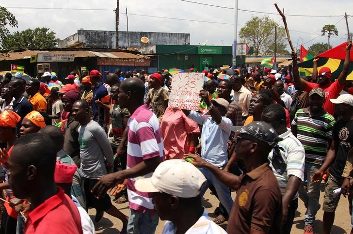 © Reuters. مقتل أربعة في اشتباكات بين محتجين وقوات الأمن في توجو