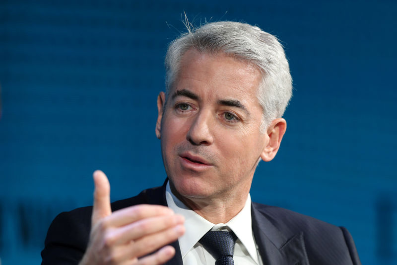 © Reuters. Ackman, CEO of Pershing Square Capital, speaks at the WSJ Digital Conference in Laguna Beach