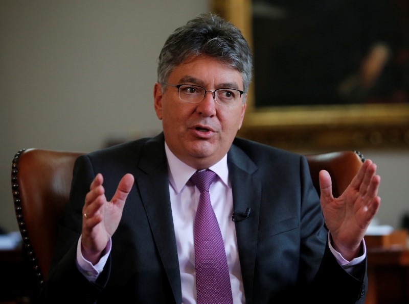 © Reuters. Colombia's Finance Minister Mauricio Cardenas speaks during an interview with Reuters in Bogota