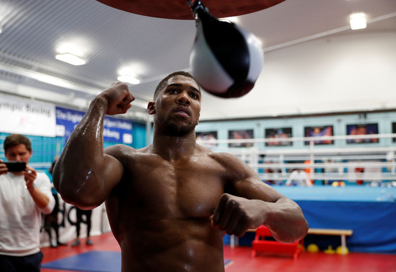 © Reuters. Anthony Joshua Media Work-Out