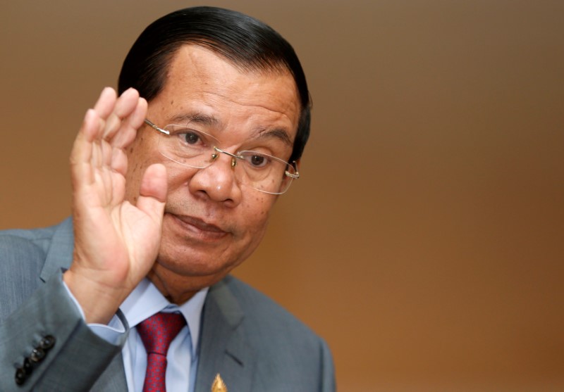 © Reuters. Cambodia's PM Hun Sen gestures as he attends a plenary session at the National Assembly of Cambodia in central Phnom Penh