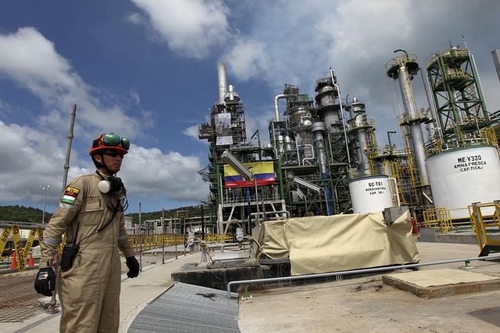 © Reuters. Ecuador pedirá a la OPEP una exención a los límites de producción de crudo