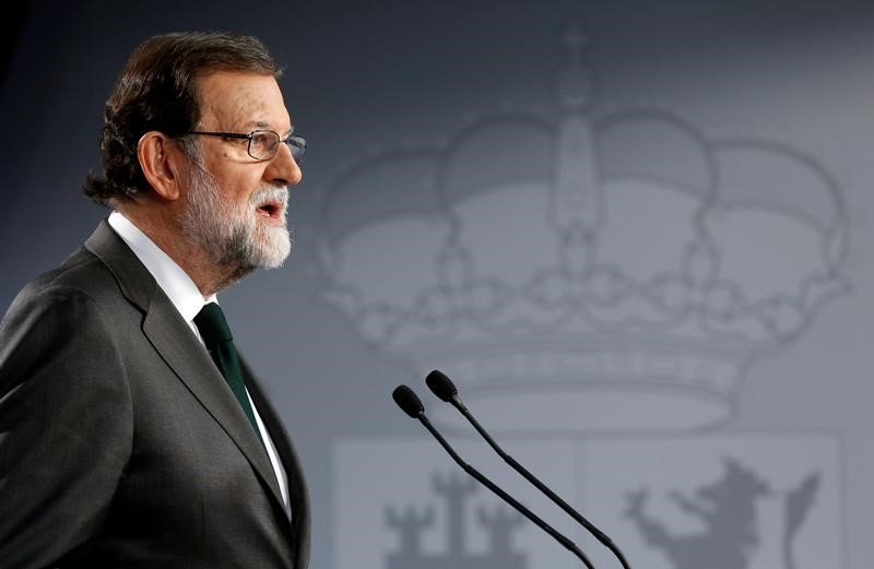 © Reuters. المعارضة في إسبانيا تدعم إجراء انتخابات جديدة في قطالونيا