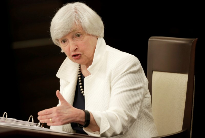 © Reuters. FILE PHOTO: Federal Reserve Chairman Janet Yellen speaks during a news conference after a two-day Federal Open Markets Committee (FOMC) policy meeting, in Washington
