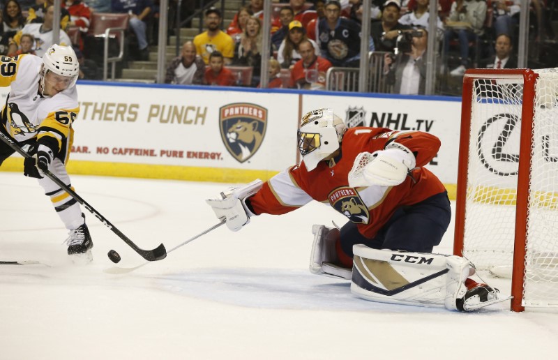 © Reuters. NHL: Pittsburgh Penguins at Florida Panthers