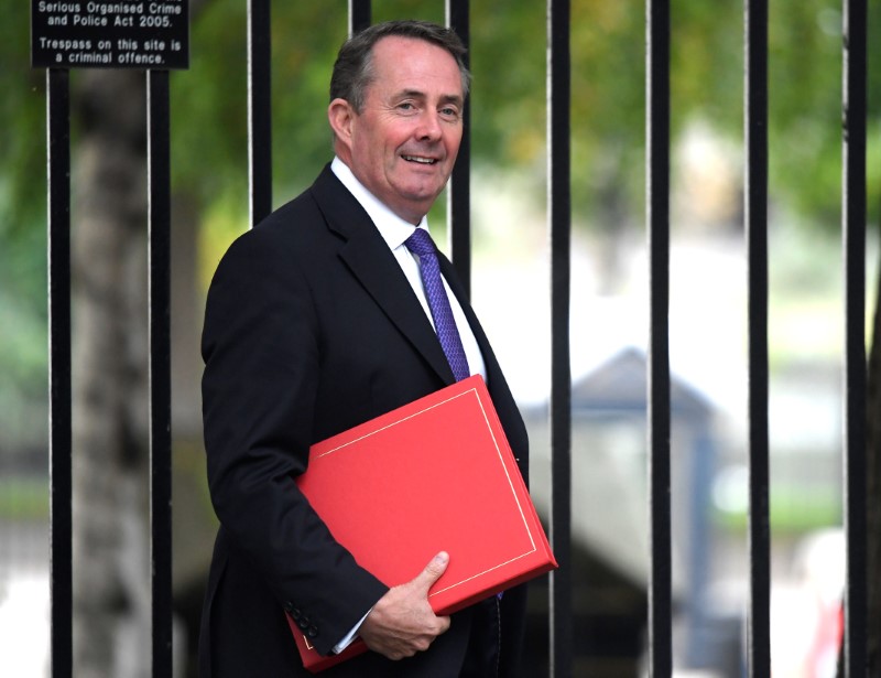 © Reuters. Britain's International Trade Secretary, Liam Fox, arrives for a meeting in Downing Street in central London