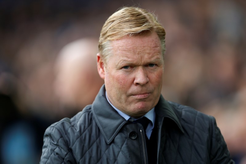 © Reuters. El Everton despide a su entrenador, Ronald Koeman