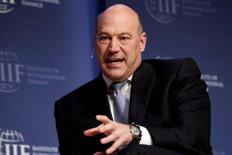 © Reuters. FILE PHOTO: National Economic Council Director Gary Cohn speaks at 2017 Institute of International Finance (IIF) policy summit in Washington