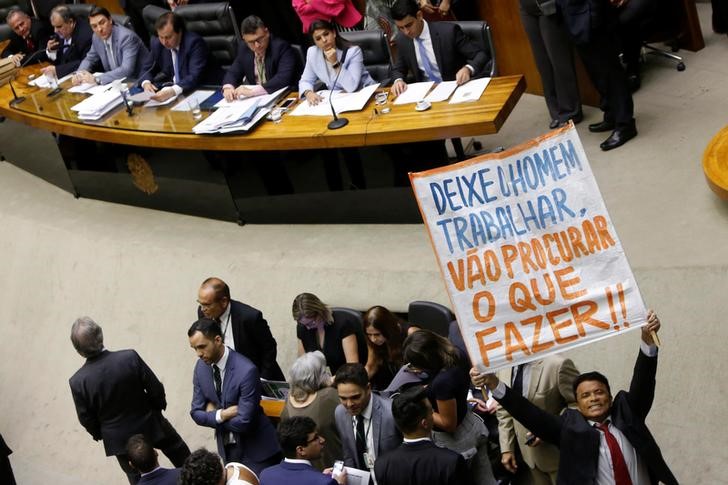 © Reuters. Votação de denúncia contra Temer na Câmara dos Deputados