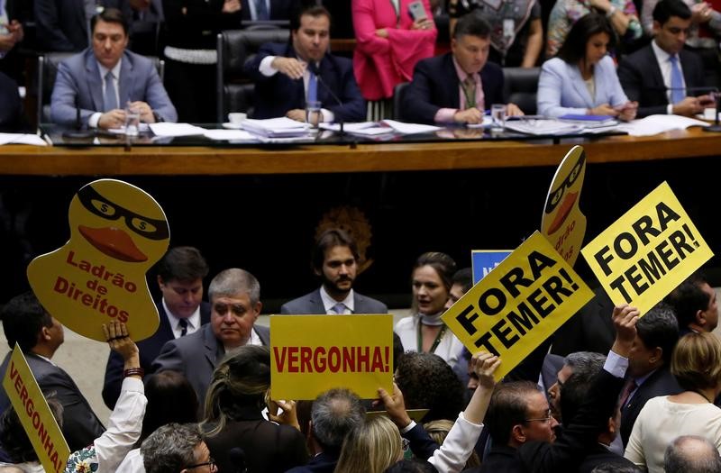 © Reuters. Votação de denúncia contra Temer na Câmara