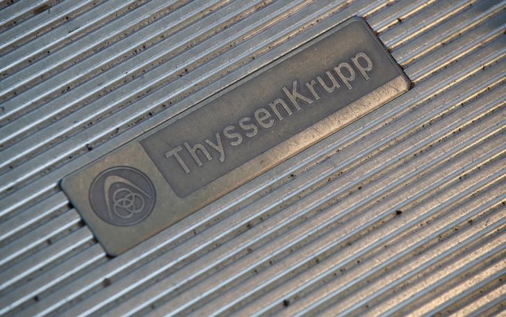 © Reuters. The ThyssenKrupp AG logo is pictured at an escalator at the ThyssenKrupp headquarters in Essen