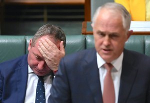 © Reuters. El Gobierno australiano pierde su mayoría tras un fallo judicial contra el viceprimer ministro